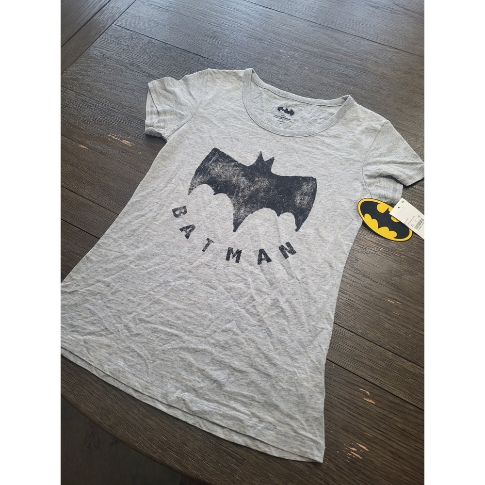 Batman Womens Medium T Shirt Licensed Logo Graphic Shirt‎ Top Heather Gray - Picture 4 of 6